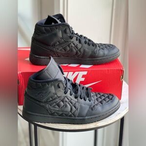 Nike Air Jordan 1 Mid SE Retro Quilted Black size 11w 9.5m